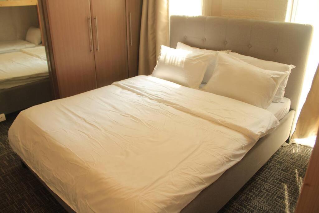 A2J Luxury 1Br Balcony Suite Near Venice Mall Bgc Manila Exterior photo