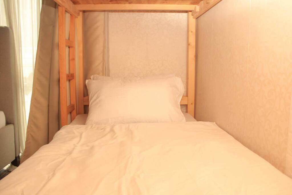 A2J Luxury 1Br Balcony Suite Near Venice Mall Bgc Manila Exterior photo