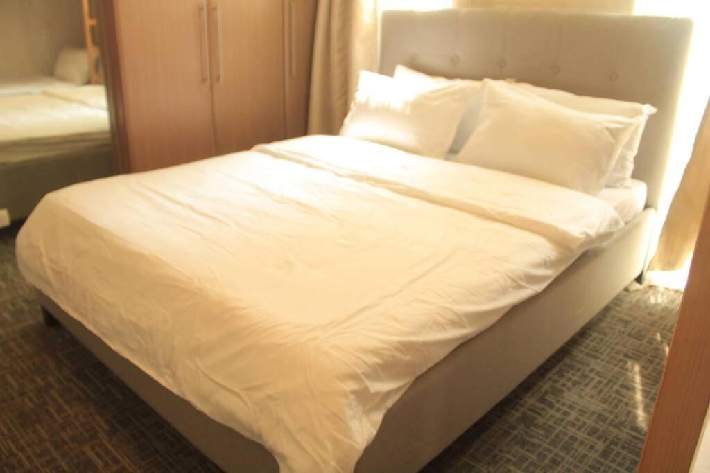 A2J Luxury 1Br Balcony Suite Near Venice Mall Bgc Manila Exterior photo