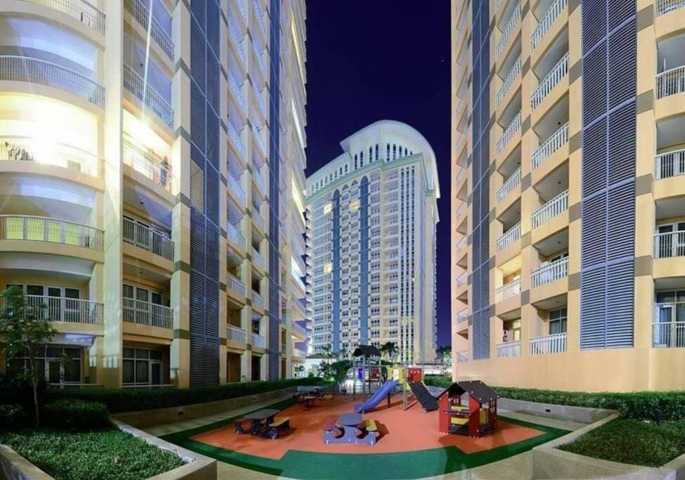A2J Luxury 1Br Balcony Suite Near Venice Mall Bgc Manila Exterior photo